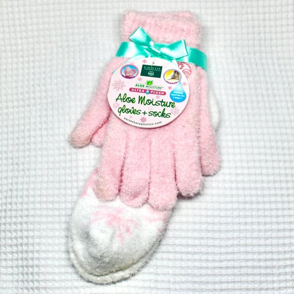 NWT Earth Therapeutics Pink Snowflake Aloe Vitamin E Moisture Gloves and Socks - Picture 1 of 4